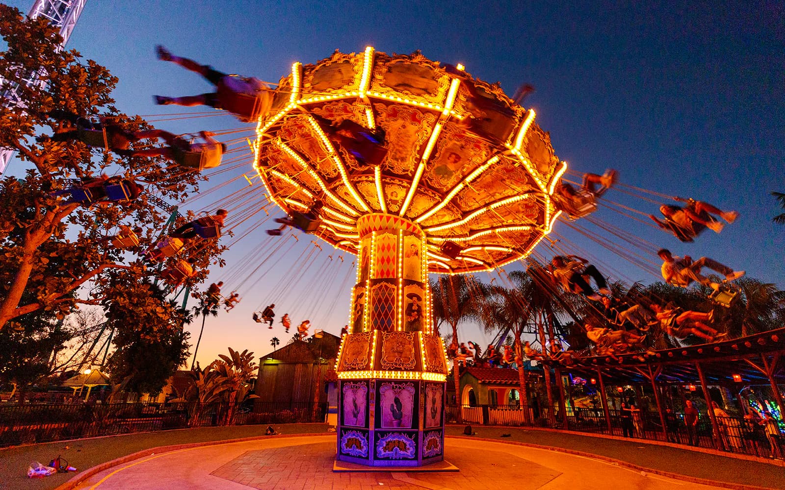 Knott’s Berry Farm One Day Tickets - image 8