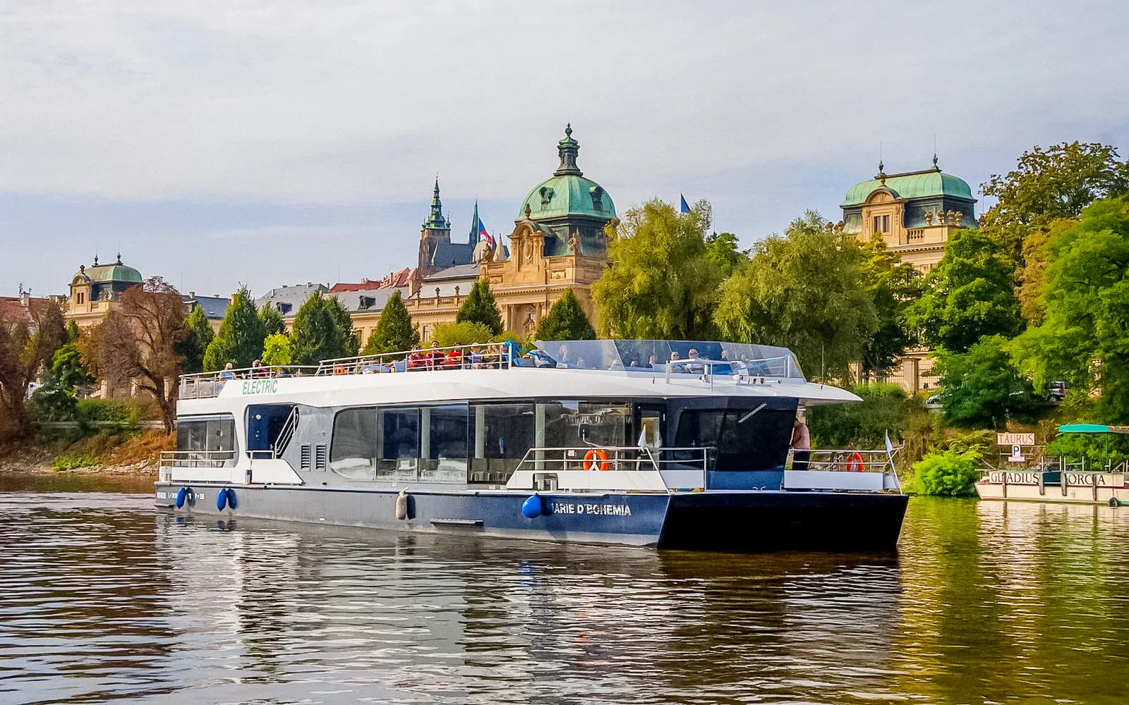Prague Vltava River Sightseeing Cruise - image 9