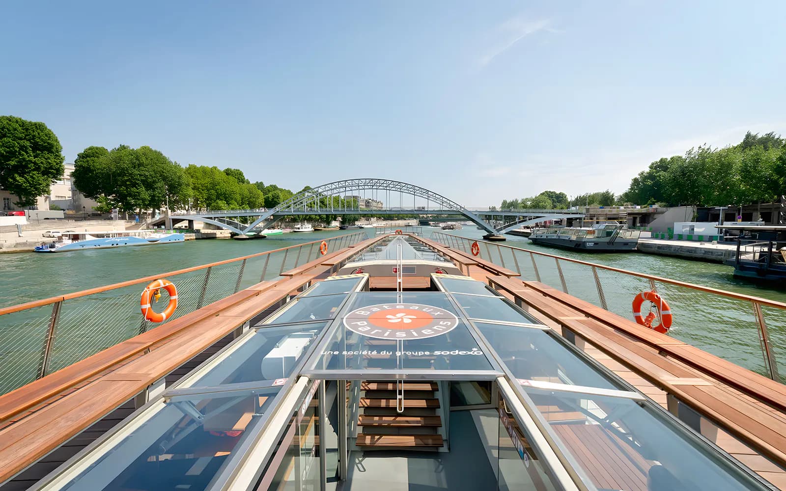 Seine River 1-Hour Sightseeing Cruise from the Eiffel Tower - image 5