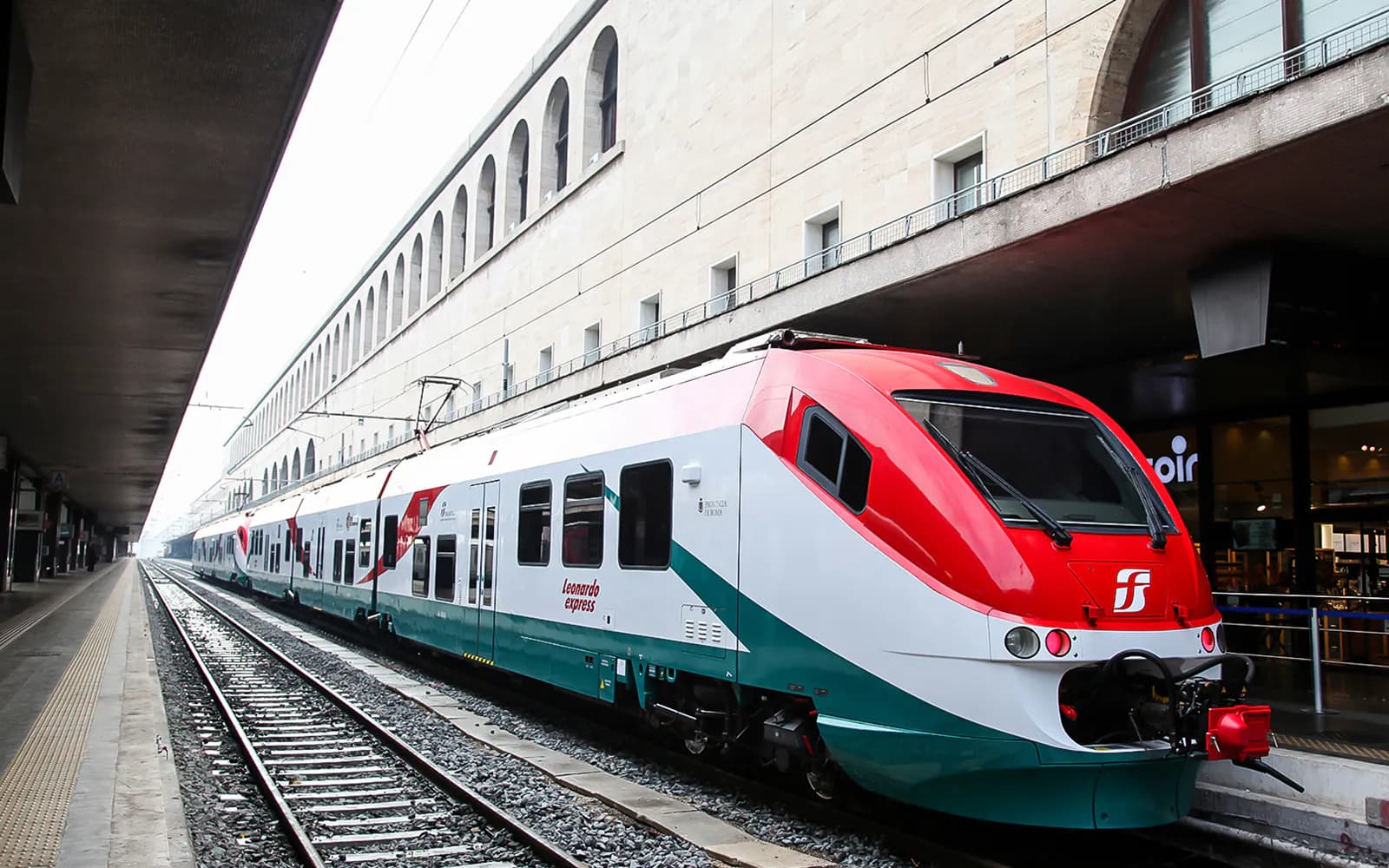 Leonardo Express: One-Way Train Transfers Between Fiumicino Airport & Rome Termini Station - image 3
