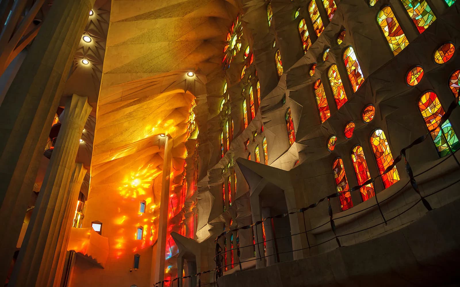 Sagrada Familia Fast-Track Tickets - image 4
