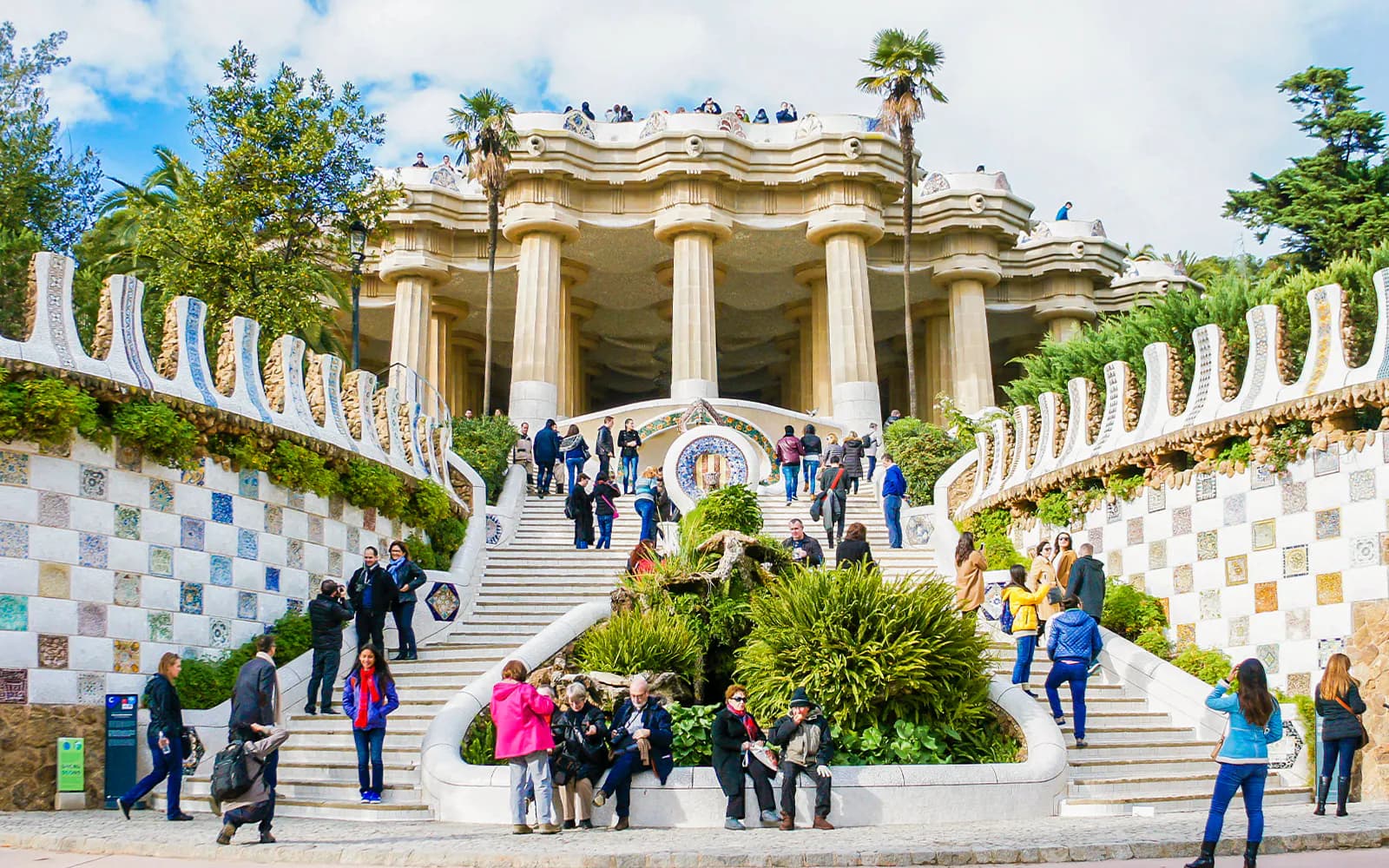 Park Güell Skip-the-Line Guided Tour - image 2
