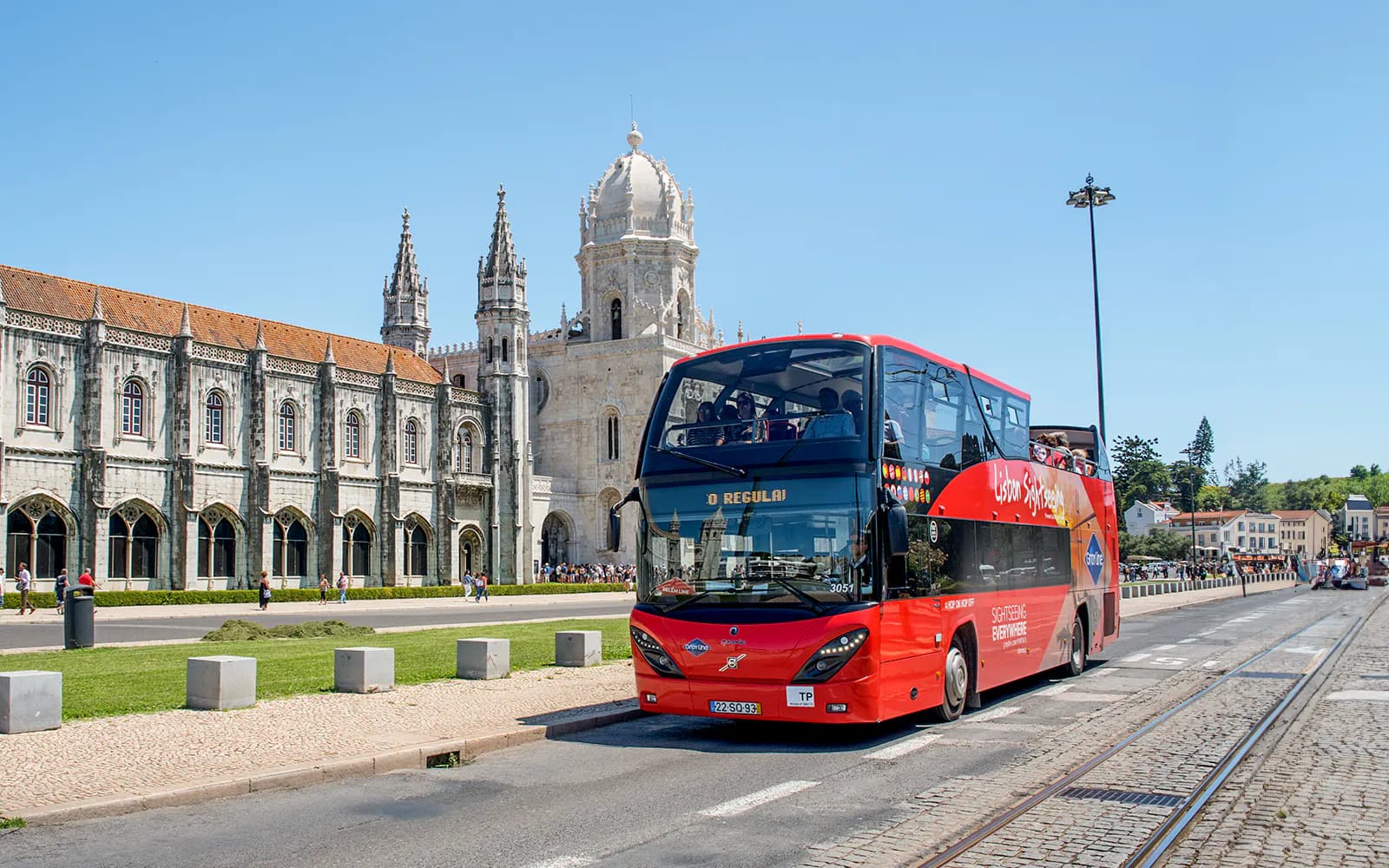 Lisbon Sightseeing: Hop-on Hop-off Bus Tour - image 2