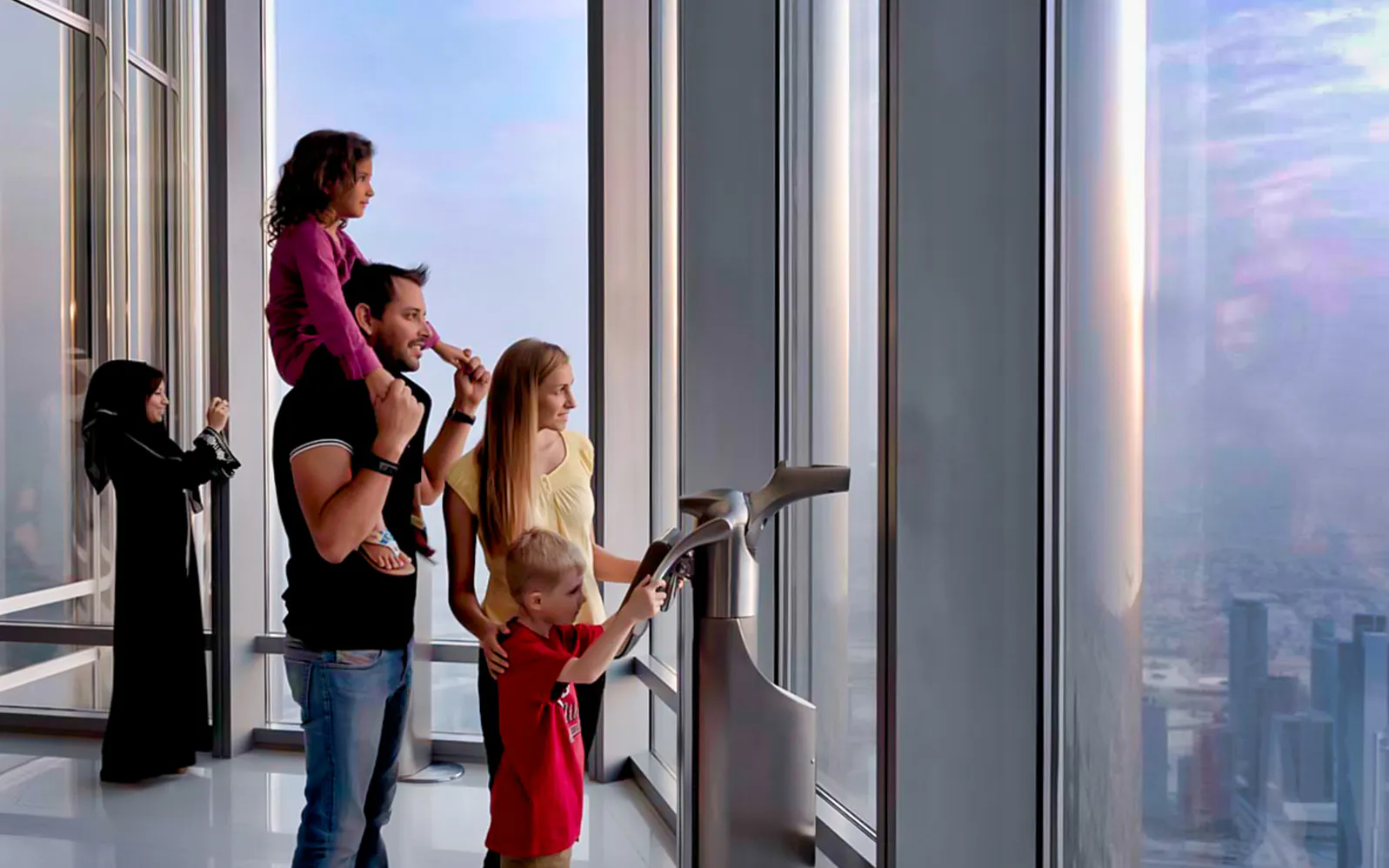 Burj Khalifa At The Top Tickets: Levels 124 & 125 - image 2